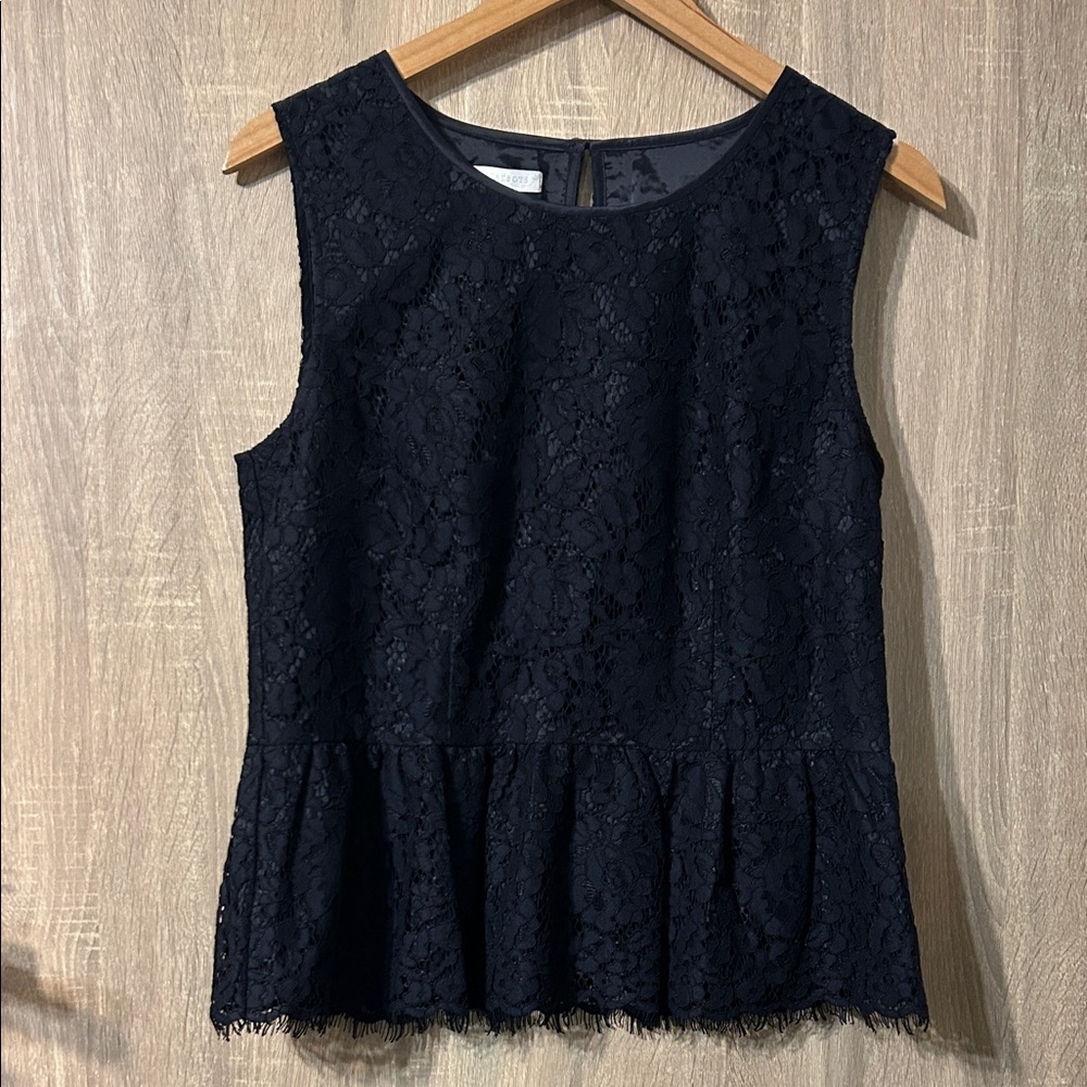 RSVP by Talbots Lace Sleeveless Peplum Top with a Scalloped Eyelash Trim Size 8